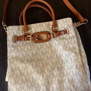 Large Michael Kors Authentic Purse